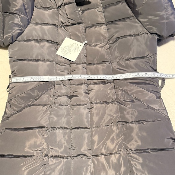 NWT Women's Long Gray Puffer Coat Size L - Picture 7 of 8